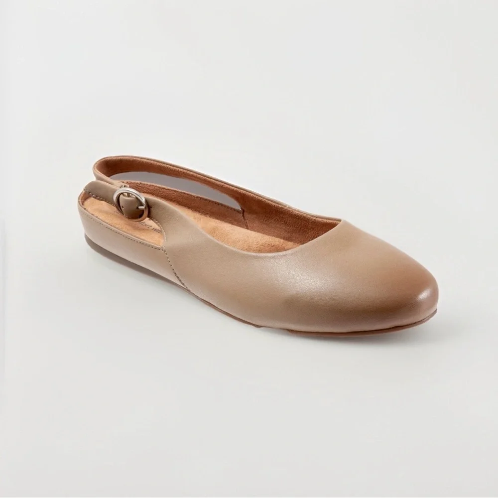 Softwalk Sandy Ballet Flats Taupe Leather 7.5 W Comfort Shoes Slingback Slip On